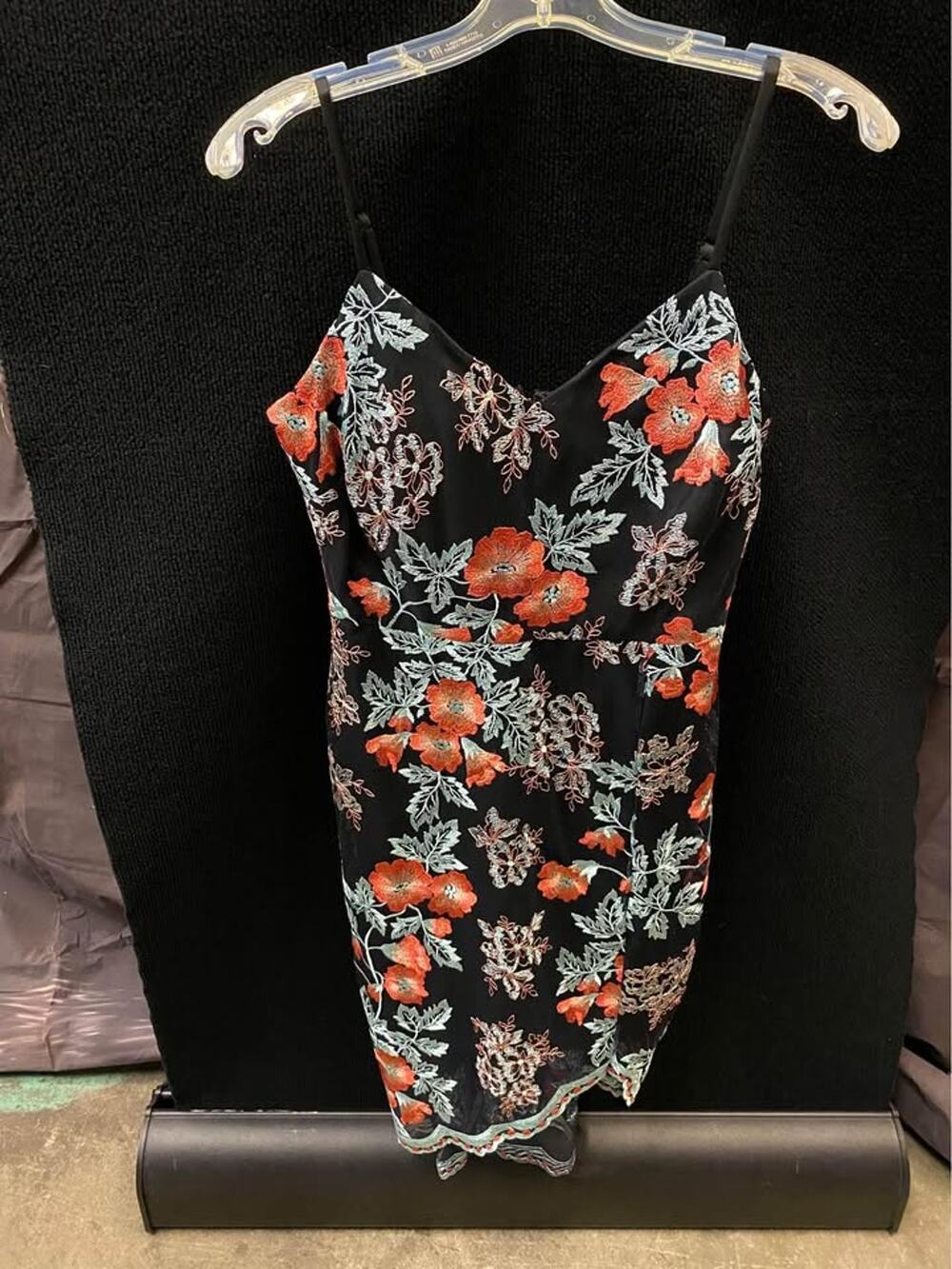 Guess Women’s Dress Size 6